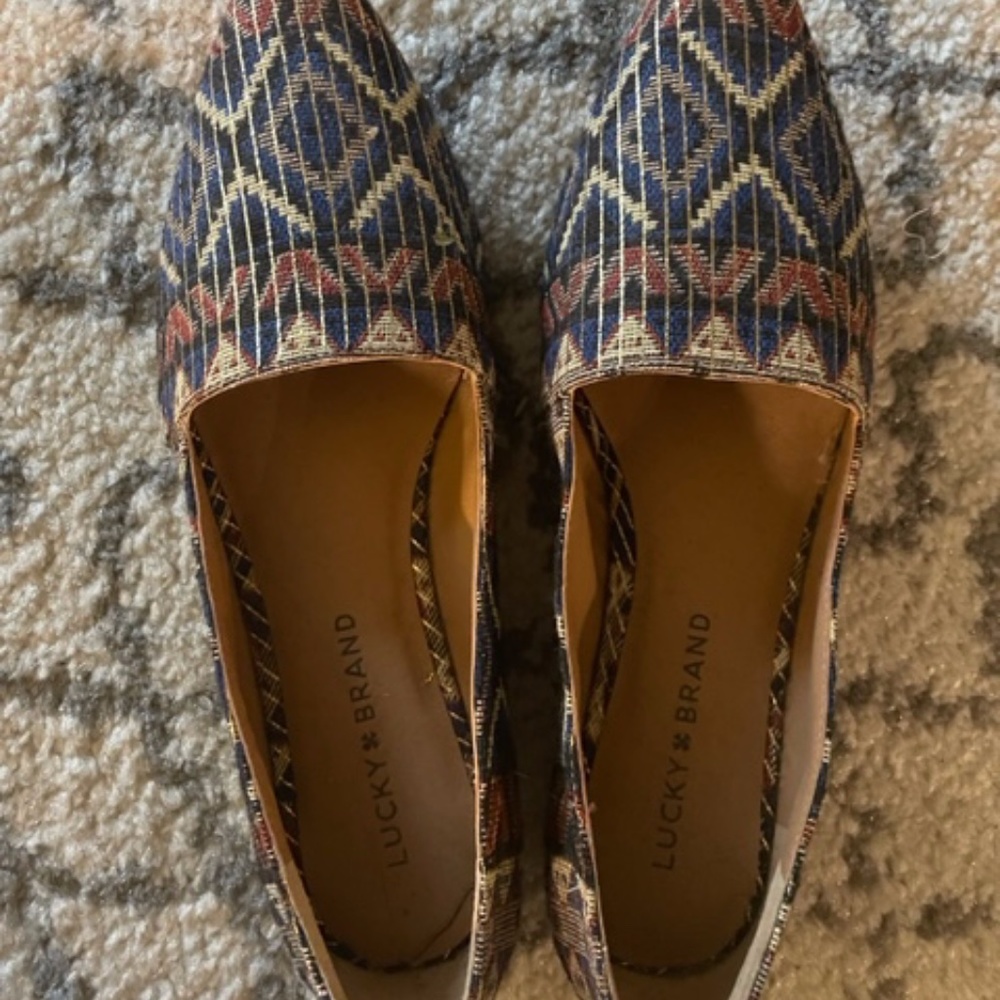 Never worn! Lucky Brand flats